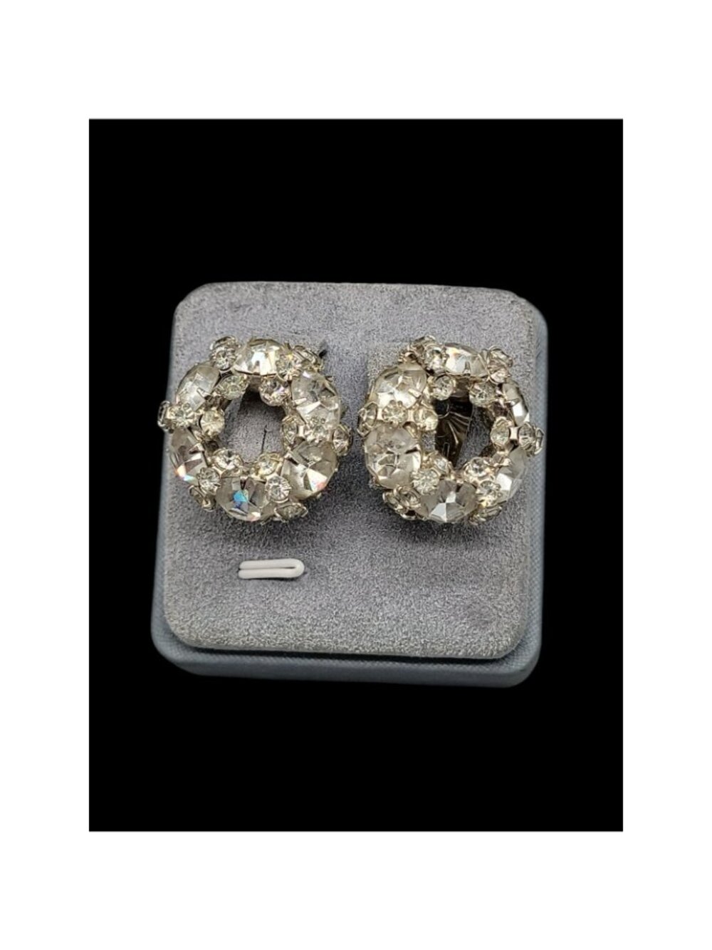 Signed Vintage Warner Clear Rhinestone Wreath Clip On Earrings 1950 Original Box - Picture 4 of 12